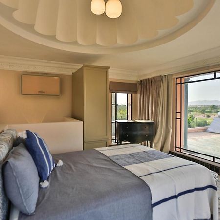 Villa May Sur Le Golf De La Palmeraie With Cooker And Butler Included Marrakesh Exteriör bild