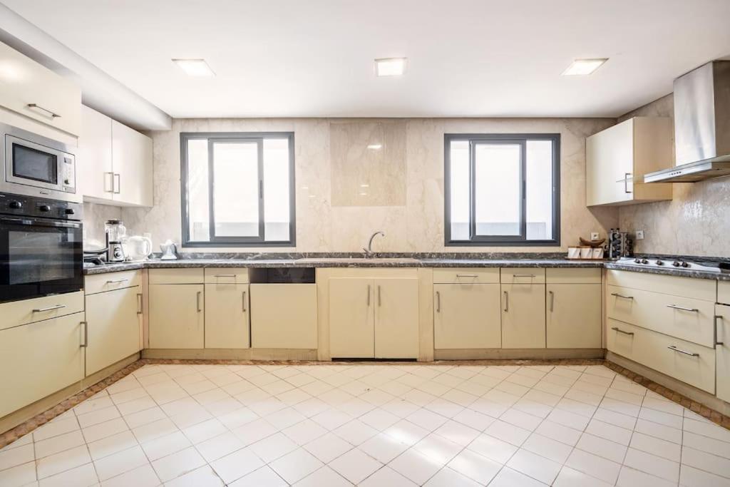 Villa May Sur Le Golf De La Palmeraie With Cooker And Butler Included Marrakesh Exteriör bild